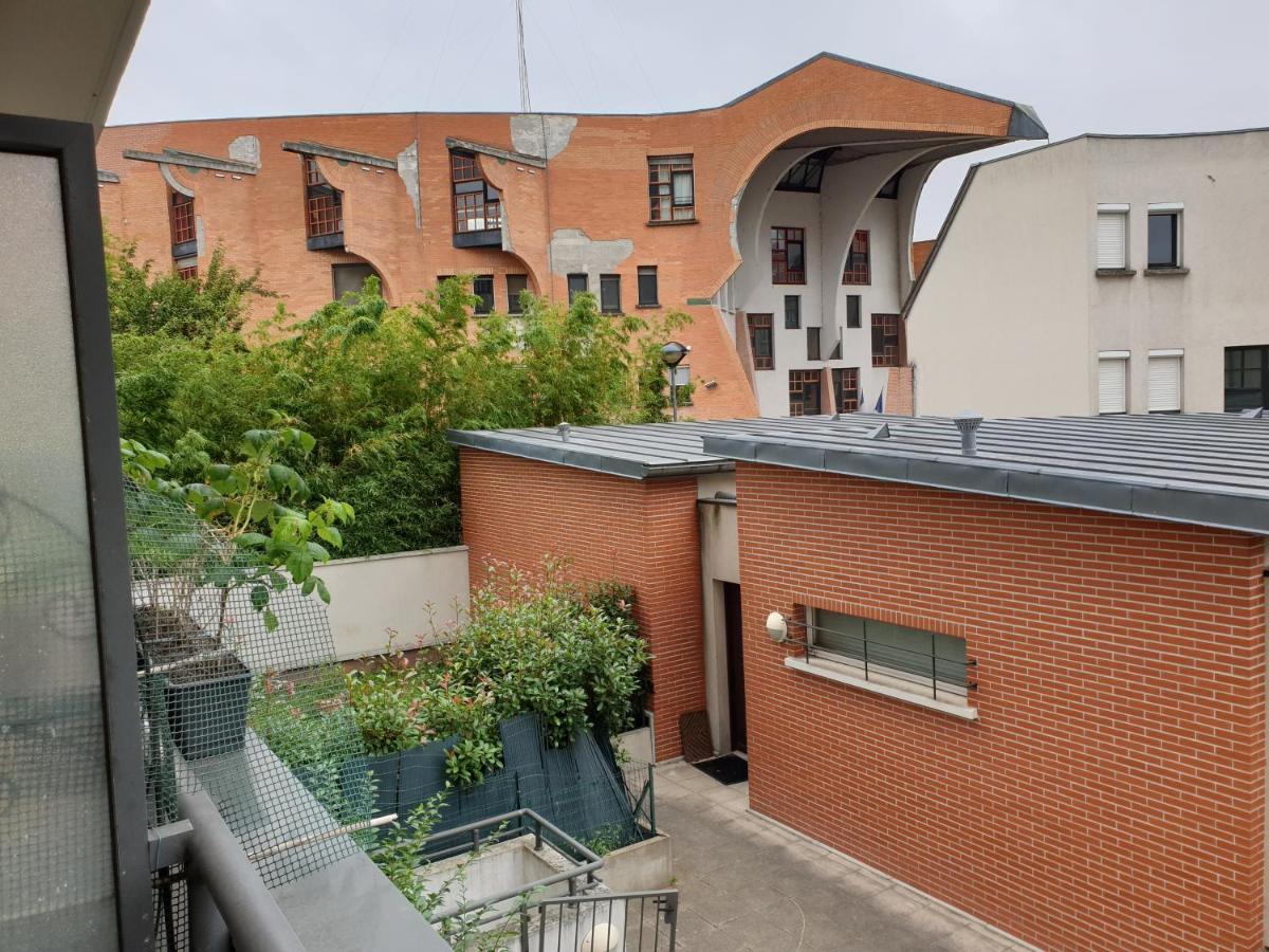 Spacieux Et Calme, Style Parisien, Toutes Commodites, Ideal Pour Un Sejour Authentique سان دوني المظهر الخارجي الصورة